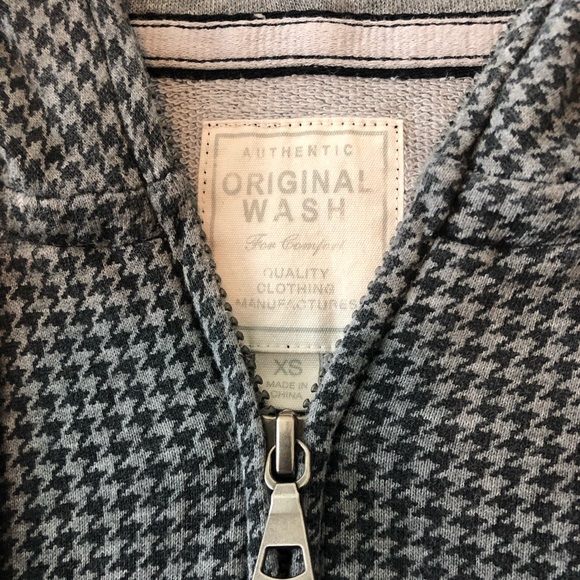 Uniqlo— Houndstooth Jacket/Hoodie - Picture 2 of 2